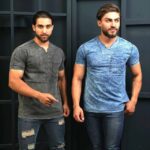 تیشرت یقه کوبایی