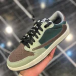 کتانی NIKE travis scott قهوه ای سبز