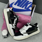 تراویس زنانه سیل بلک ( سفید مشکی)