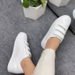 ونس دخترانه ساده چسبی