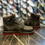 جردن وان دخترانه مشکی قرمز