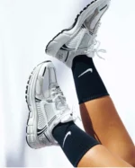 کتونی دخترانه نایک وومرو سفید