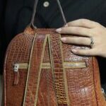 کوله چرم طبيعي داريا عسلي - Image 2