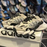 کتاني رانر آديداس کرم طوسي