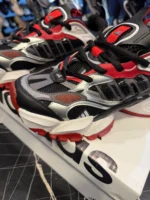 کتوني رانر آديداس مشکي قرمز - Image 3