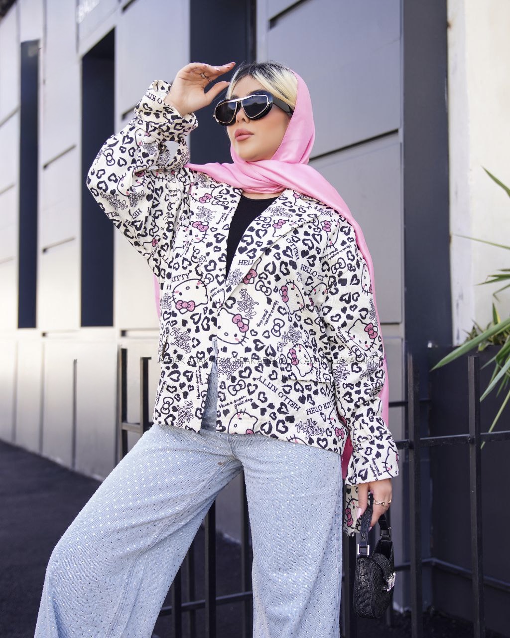 IMG_2828 (1) کت زنانه طرح دار کوتاه شينا - Image 1