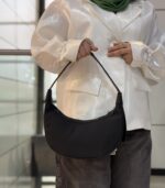 کيف پاسپورتي هلالي راه راه - Image 4