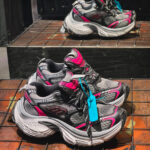 کتونی بالنسيگا 10X طرح مستر مشکي صورتي