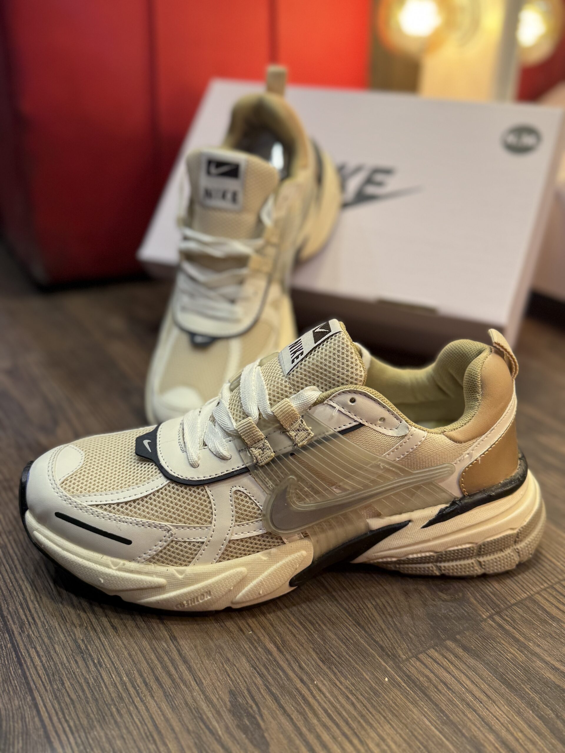 IMG_7012-scaled کتاني مردانه v2k کرم - Image 1