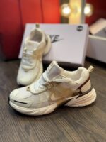 کتاني مردانه v2kکرم قهوه اي - Image 5