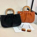 کيف دوشي دسته چوبي