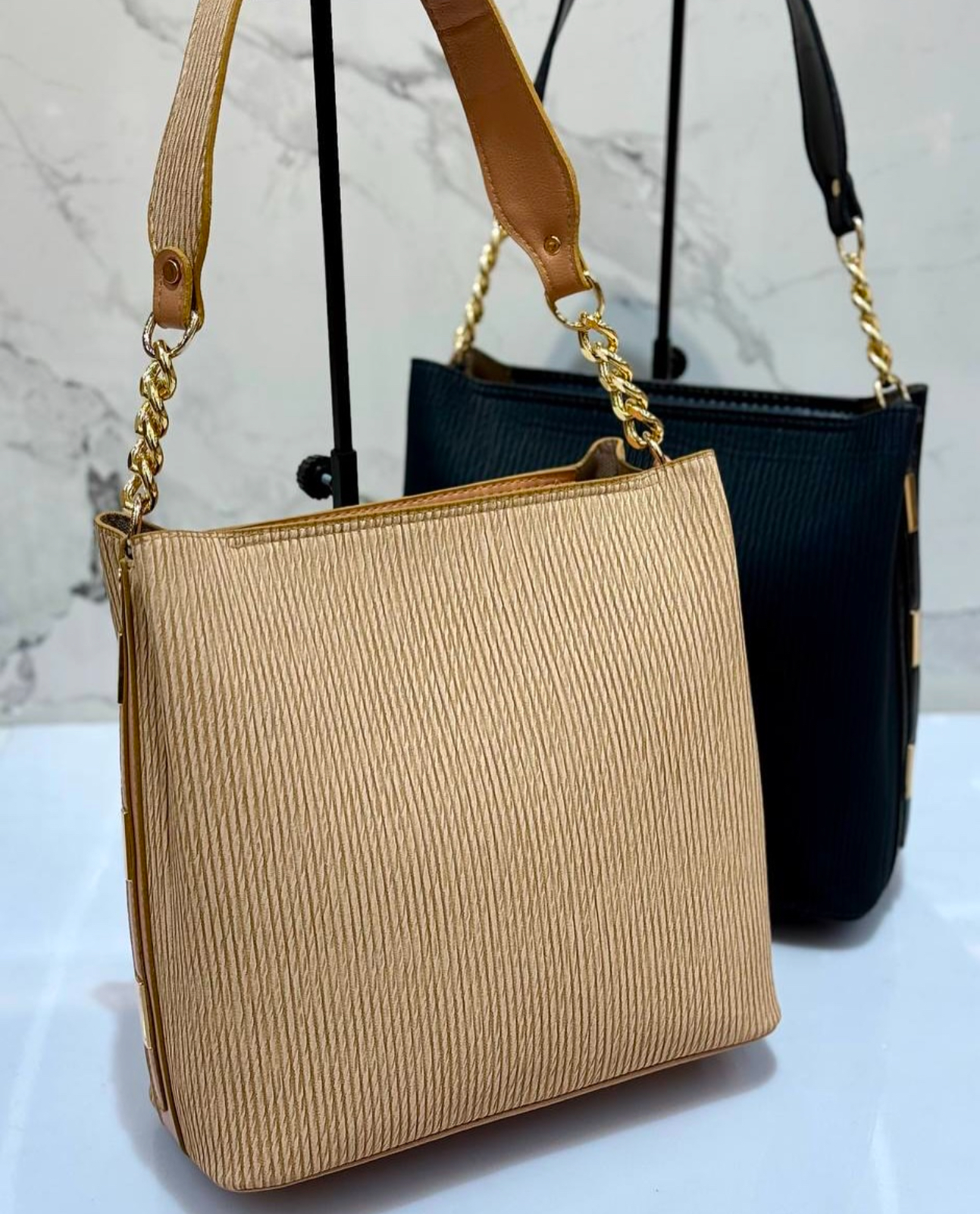 IMG_7685 کيف يزرگ زنانه راه راه - Image 1