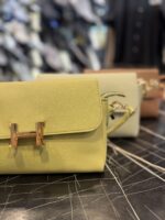 کيف پاسپورتي جلو سگک - Image 2