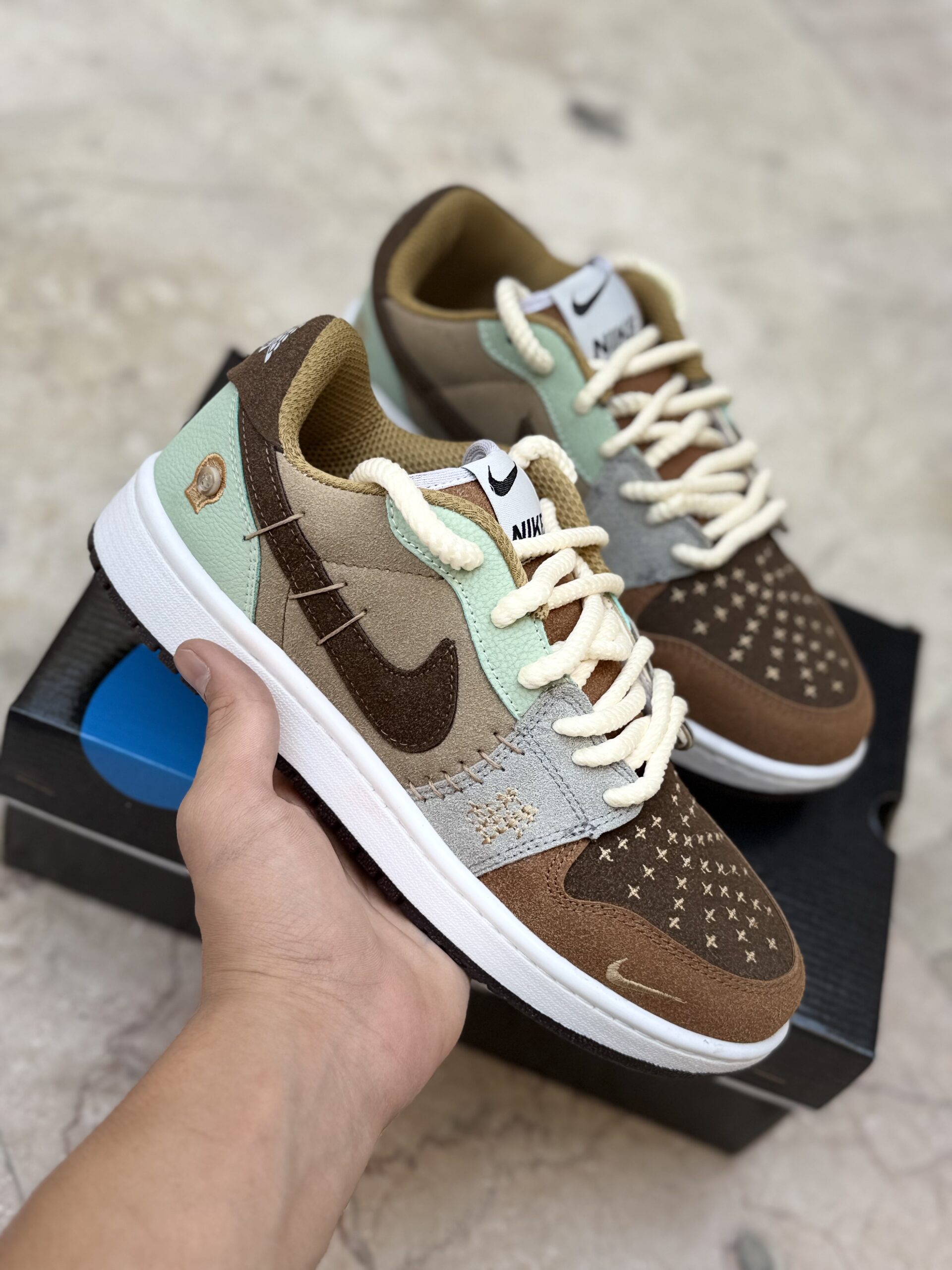 IMG_7949-scaled کتوني مردانه ودوو کرم قهوه اي - Image 1