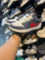 کتونی زنانه جردن وان سرمه اي قرمز - Image 4