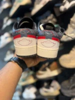 کتونی زنانه جردن وان سرمه اي قرمز - Image 2