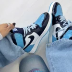 کتونی زنانه جردن وان ساقدار سرمه اي آبی