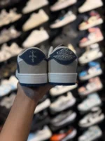 کتونی زنانه لوويتون سفيد سرمه ای - Image 3