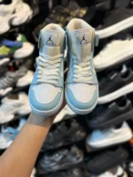 کتونی جردن وان ساقدار سفيد آبی - Image 2