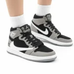 کتونی زنانه ترويس ساقدار طوسی