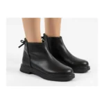 نيم بوت پشت پاپيون