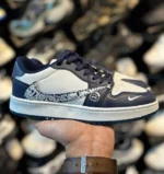 کتونی زنانه ترويس سرمه ای سفيد - Image 3