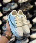 کتونی زنانه ترويس نورث فيس سفيد مشکی - Image 3