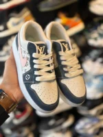 کتونی زنانه جردن وان لوويتون سرمه اي صورتی - Image 2