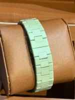 ساعت اسپرت طرح دياموند سبز پسته ای - Image 3