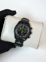 ساعت مچی امگا سواچ مشکی عقربه زرد - Image 5