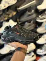 کتونی زنانه نایک تی ان - Image 18