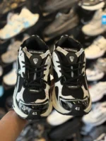 کتانی بالانسيگا رانر - Image 4