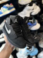 کتونی جردن ساقدار مشکی مات - Image 2