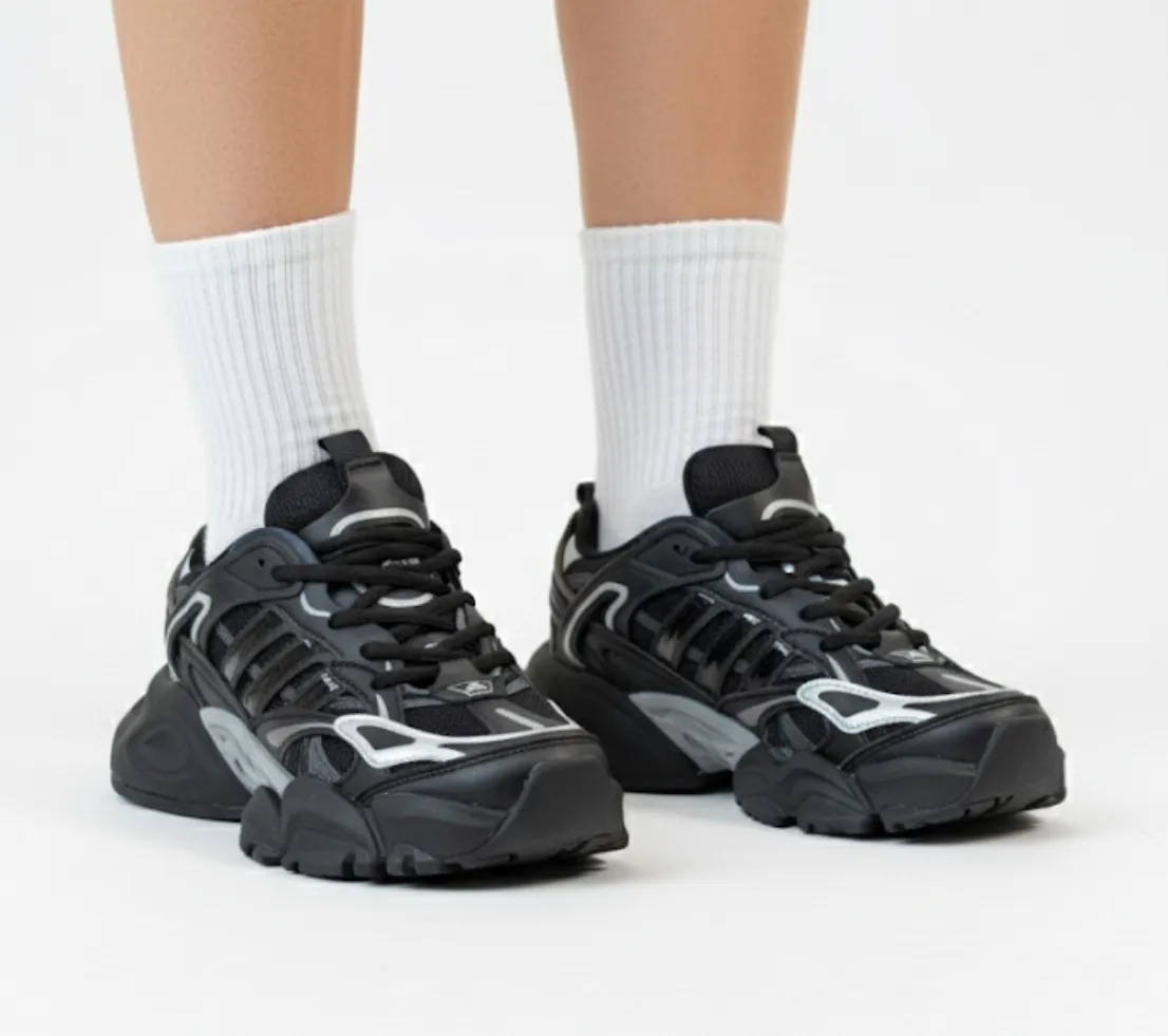 IMG_5632 (1) کتونی ديلاکس زنانه مشکی - Image 1