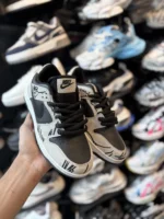 کتونی نایک اس بی کاستوم مشکی - Image 3