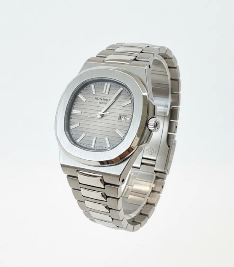 IMG_5918 ساعت مردانه طرح پتک فيلپ نقره ای صفحه خاکی - Image 1