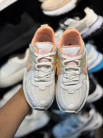 کتونی زنانهV2Kسفيد صورتی - Image 3