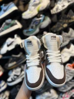 کتونی مردانه جردن ساقدار سفيد قهوه ای - Image 2