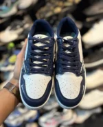 کتونی زنانه ترويس سرمه ای سفيد - Image 4