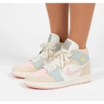 کتونی جردن ساقدار کرم صورتی