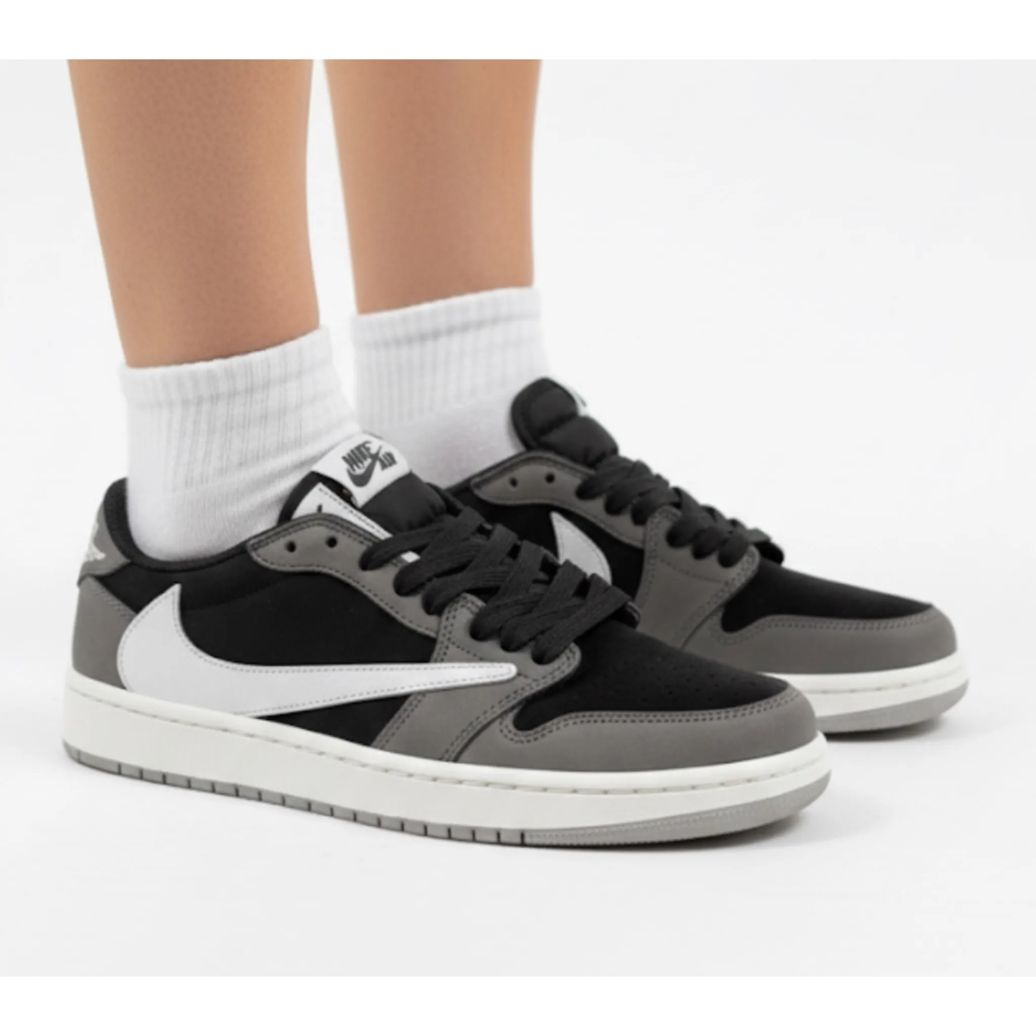 photo-output-35 (1) کتونی ترويس طوسی مشکی - Image 1