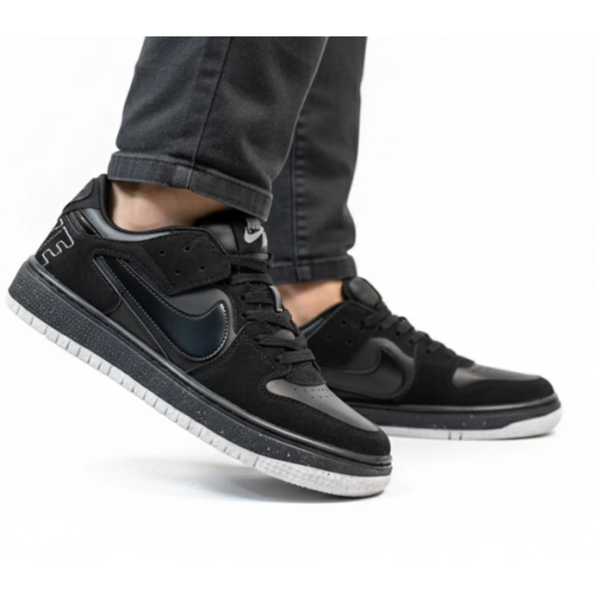 photo-output71-1 کتونی مردانه وينر مشکی - Image 1