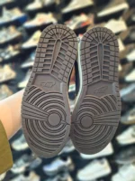 کتونی زنانه ترويس Nike jordan travis - Image 2
