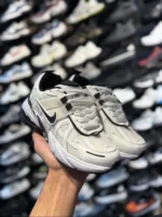 کتونی زنانه V2Kسفيد بغل مشکی