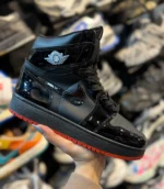 کتونی زنانه جردن ساقدار مشکی قرمز ورنی - Image 2