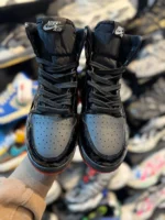 کتونی زنانه جردن ساقدار مشکی قرمز ورنی - Image 3