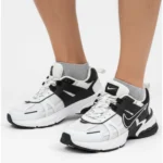 کتونیV2Kمردانه سفيد مشکی