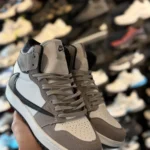 کتونی ترويس ساقدار مردانه طوسی سفيد