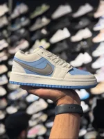 کتونی جردن وان زنانه سفيد آبی طوسی - Image 2