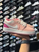 کتونی جردن وان زنانه صورتی